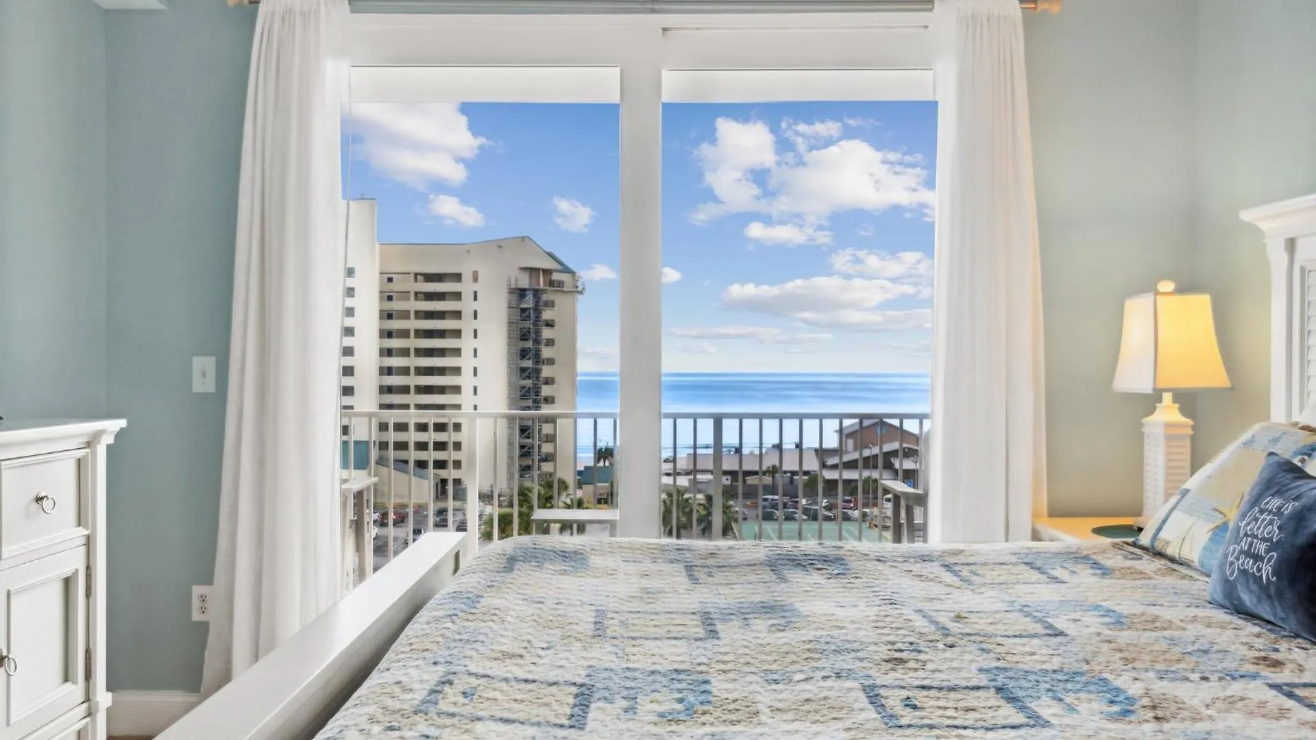 The Beach Scene At Laketown Wharf #524 By Nautical Properties Panama City Beach Ηνωμένες Πολιτείες της Αμερικής